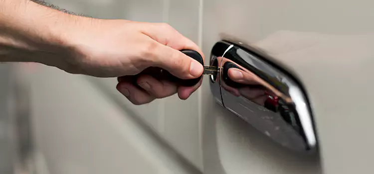 Why Choose Our Auto Locksmith Team in Northbrook, IL?