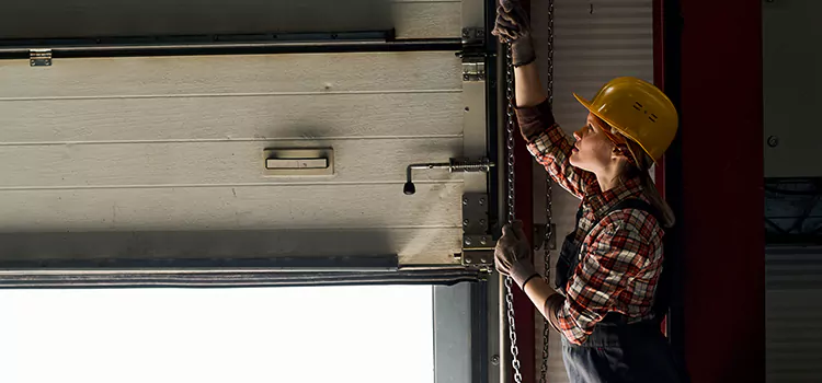Addressing Common Garage Door Stoppage Issues in Northbrook, IL
